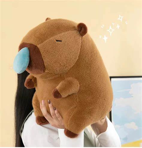 Gấu bông Capybara chảy nước mũi