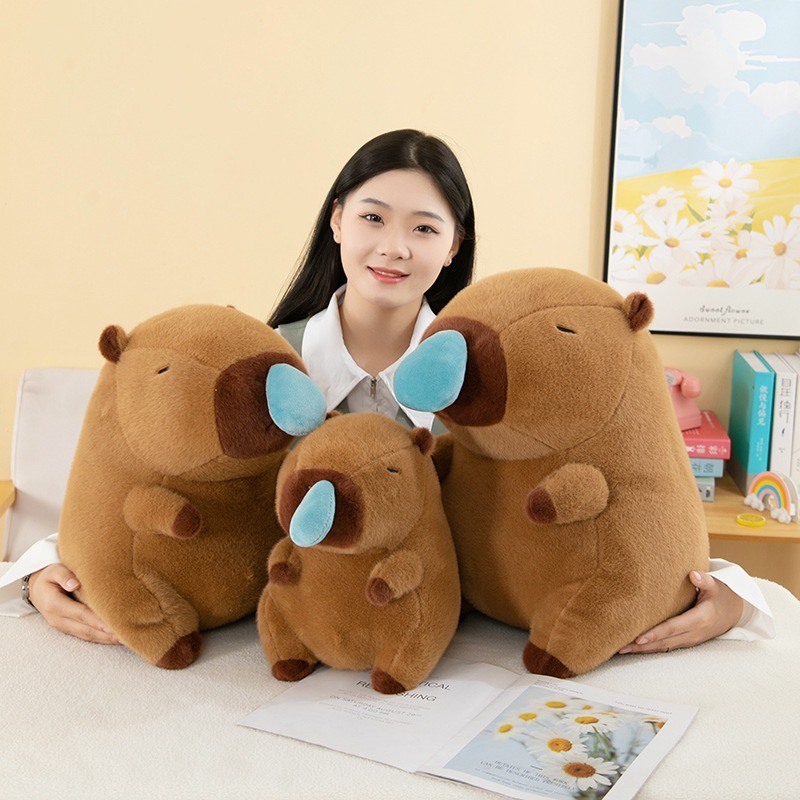 Gấu bông Capybara chảy nước mũi